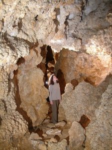 Szemlő-hegyi-barlang-Virágoskert_en